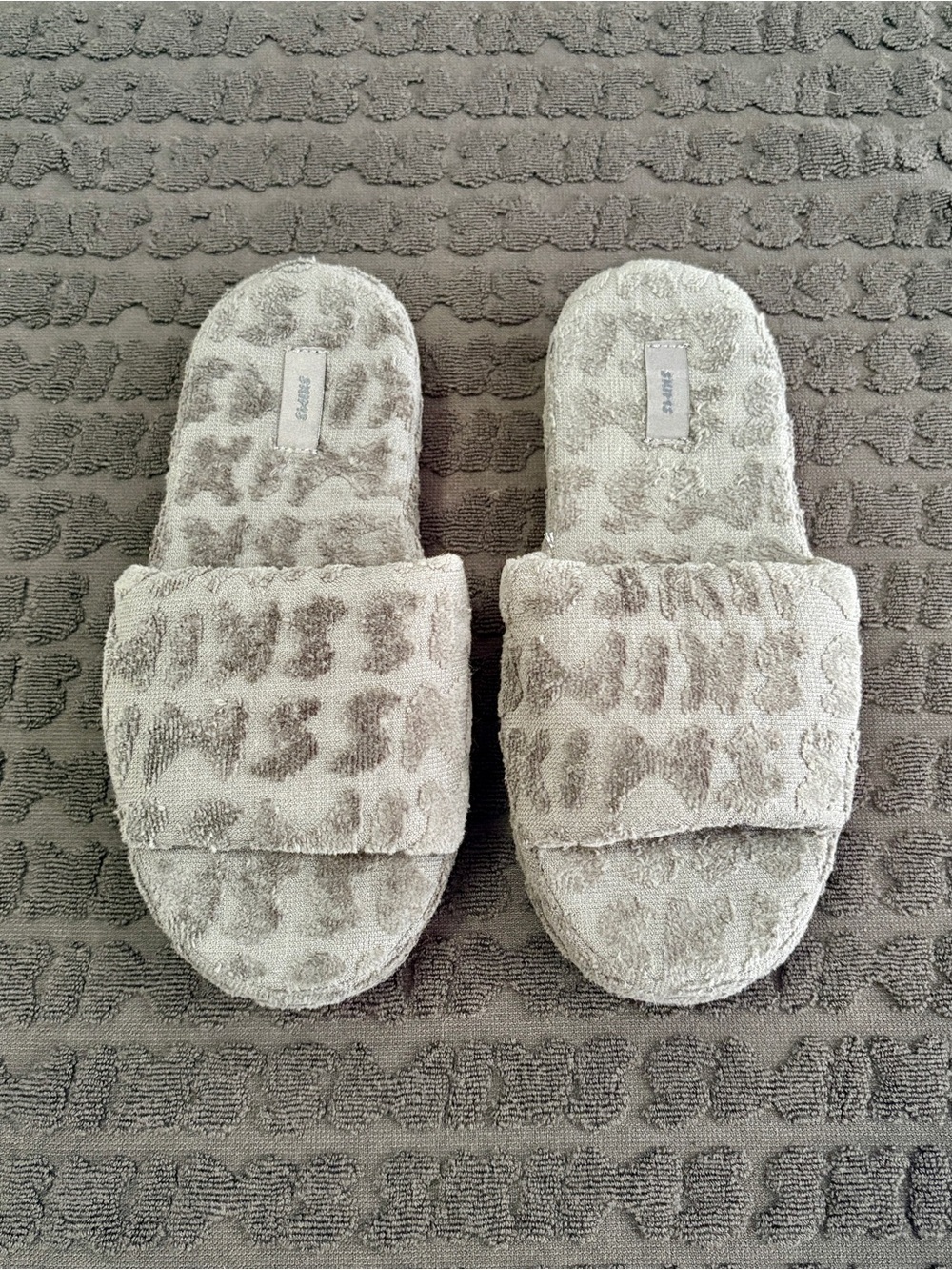 SKIMS Monogram Spa Terry Slipper | Dark Gray | Size 38 | NWOT